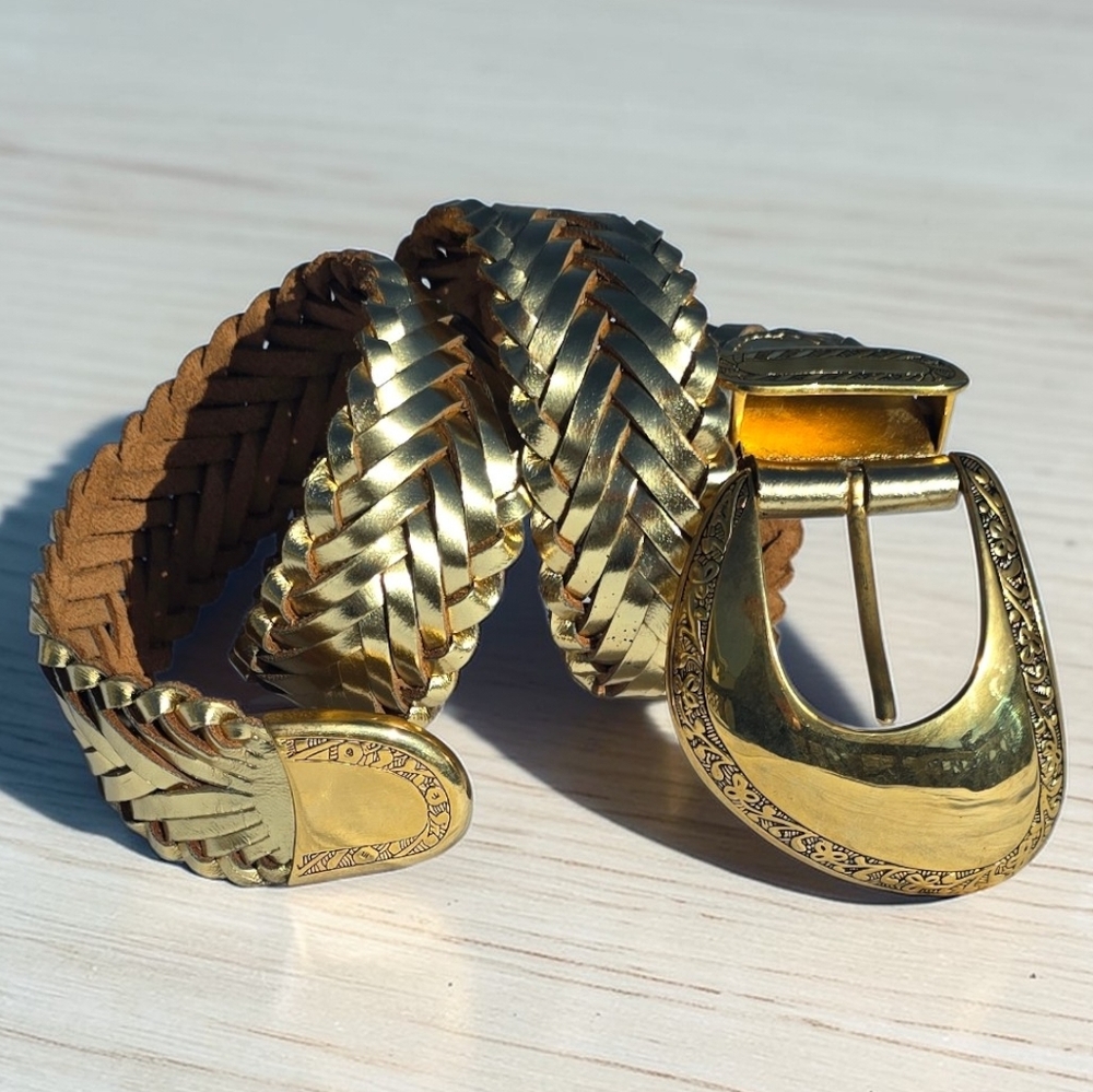 Vintage Captiva Metallic Gold Braided Leather Large Gold Toned Buckle Medium